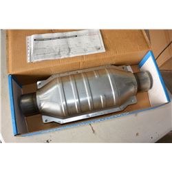 2 1/2 INCH MAGNAFLOW UNIVERSAL CATALYTIC CONVETER