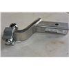 Image 2 : NEW OVERSTOCK MASTER LOCK 4 INCH DROP OR 2 3/4 INCH RISE 5000LB HITCH WITH INTERCHANGEABLE BALL