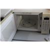 Image 2 : WHITE GALAXY MICROWAVE