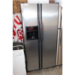KENMORE STAINLESS AND BLACK 2 DOOR FRIDGE WITH WATER AND ICE TESTED WORKING, GURNATEED