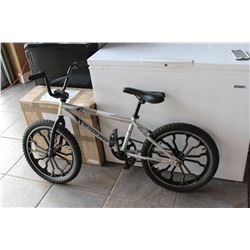 REDLINE BMX BIKE