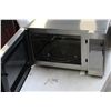 Image 2 : SANYO STAINLESS MICROWAVE