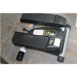 LATERAL THIGH TRAINER EXERCISE MACHINE