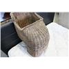 Image 2 : ANTIQUE WICKER BABY BIKE CARRIER