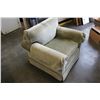 Image 2 : GREEN UPOLSTERED ROLLED ARM CHAIR