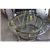 Image 2 : ROUND METAL BASE GLASSTOP COFFEE TABLE