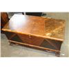 Image 1 : HONDERICH FURNITURE CEDAR CHEST
