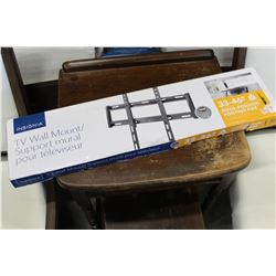 NEW OVERSTOCK INSIGNIA 33 TO 46 INCH FIXED POSITION TV WALL MOUNT