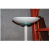 Image 2 : WHITE FLOOR LAMP