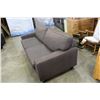 Image 2 : MODERN UPOLSTERED SOFA