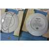 Image 2 : TWO COLLECTOR PLATES OF BOY AND GIRL WITH CERTIFICATES