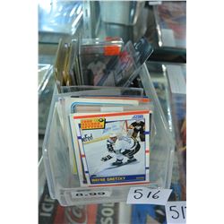 TRAY OF SPORTS CARDS