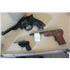 Image 2 : VINTAGE GENERAL GUN AND TWO OTHER TOY GUNS