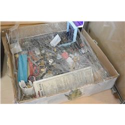 LARGE TRAY OF WATCHES AND JEWELLRY