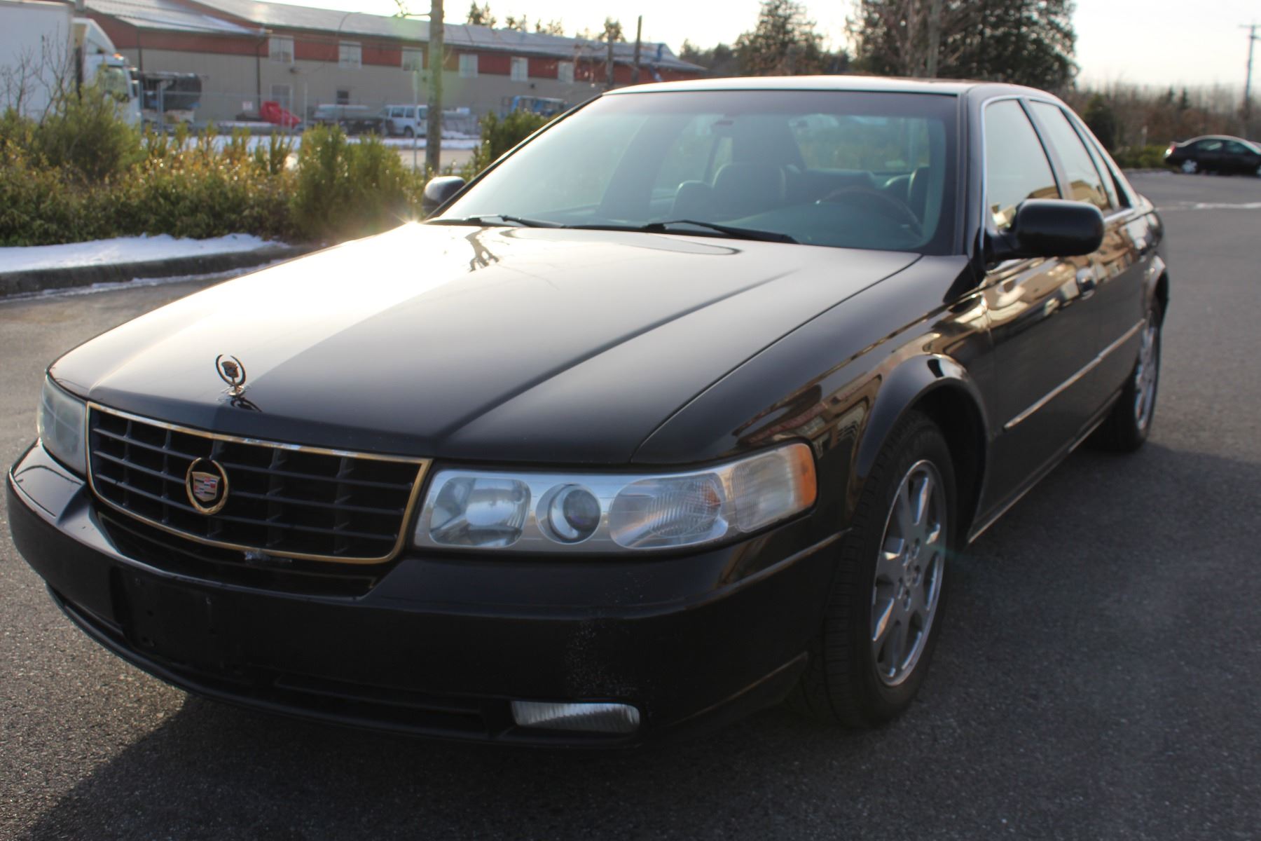 2004 CADILLAC SEVILLE 4 DOOR SEDAN 164350KM AUTOMATIC WITH KEYS FOB AND