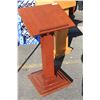 Image 2 : WOOD PODIUM