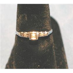 RING W/SMALL DIAMONDS (.02ct ea) (SIZE 7)