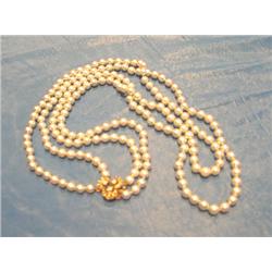 APPROX. 26" DOUBLE STRAND PEARL NECKLACE W/(3