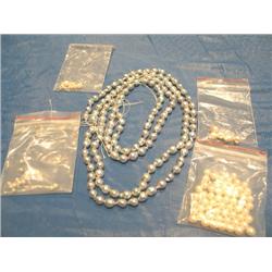 LOT, STRINGS OF PEARLS/BEADS & LOOSE PEARLS/B