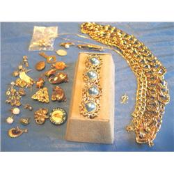 LOT, MISCELLANEOUS JEWELRY