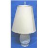 Image 1 : 22-1/2" "IVY" PATTERN WHITE GLASS TABLE LAMP