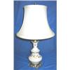 Image 1 : 20" WHITE GLASS TABLE LAMP