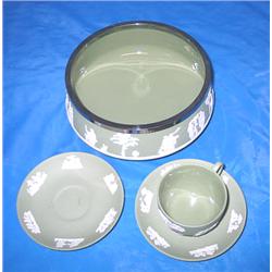 LOT, WEDGEWOOD BOWL, CUP & (2) SAUCERS