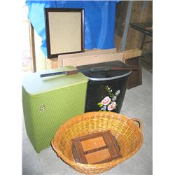 LOT, CLOTHES HAMPERS, BASKET, CLOTHES RACK, F