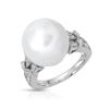 Image 1 : 14KT White Gold 19.09ct Pearl and Diamond Ring