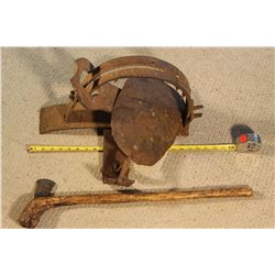 AUTHENTIC POACHER'S GIN TRAP AND AX