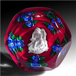279: Saint Louis 1979 Amour Paperweight