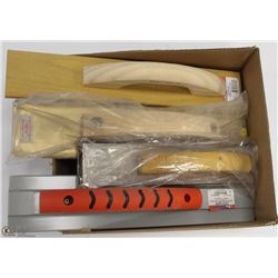 LOT OF 4 ASSORTED FLOATS