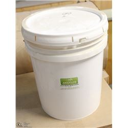 40LB PAIL OF PC11 BUFF IRON OXIDE CONCRETE