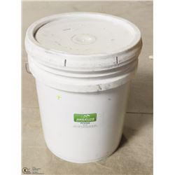 40LB PAIL OF PC0309 IRON OXIDE CONCRETE