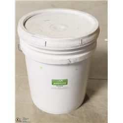 40LB PAIL OF PC0309 IRON OXIDE CONCRETE