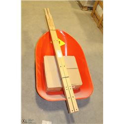 ERIE 6 CU FT METAL WHEELBARROW COMPLETE ON CHOICE