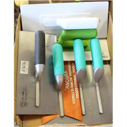 LOT OF 6 ASSORTED METAL AND PLASTIC TROWELS