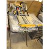Image 2 : DEWALT 10" TILE SAW ON FOLDING STAND WITH NOISE
