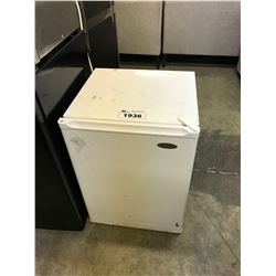 HALLER WHITE BAR FRIDGE