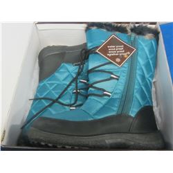 New Snowtech winter boots women's size 7 / waterproof