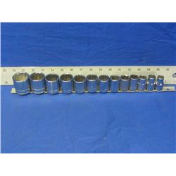 13 piece Craftsman Socket set 1/2" drive 7/16 - 1 1/4"