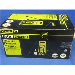 New Power it Electric Pressure Washer 1600psi  / 1.3gal per min