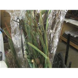 New Large Dryed Flower Bouquet / NO SHIPPING ON THIS ITEM