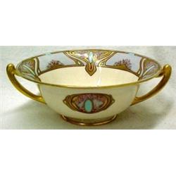 Art Nouveau American Belleek handled bowl, en