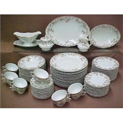 Set of Haviland Limoges dinnerware "Trellis",