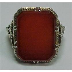 18K white gold filigree ring with carnelian,