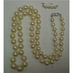 Cultured pearl necklace, 20" long strand of g