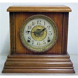 Ingraham walnut cased mantle clock, 10 1/4" h