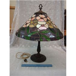 Old Table Lamp With Glass Shade (Partially Working)