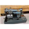 Image 2 : Vintage SMP Sewing Machine